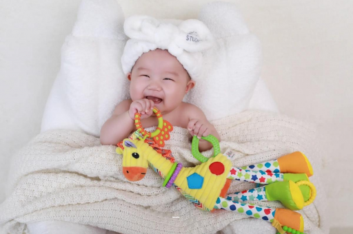 武汉宝宝头上有白色的小点